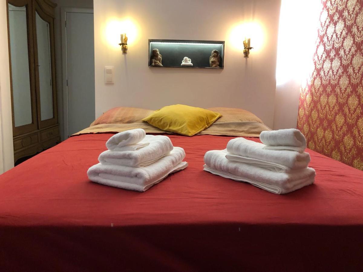 Love Nest Versailles - Unique Louis XIV Decoration - Calm Location Right In City Center Namur Bagian luar foto